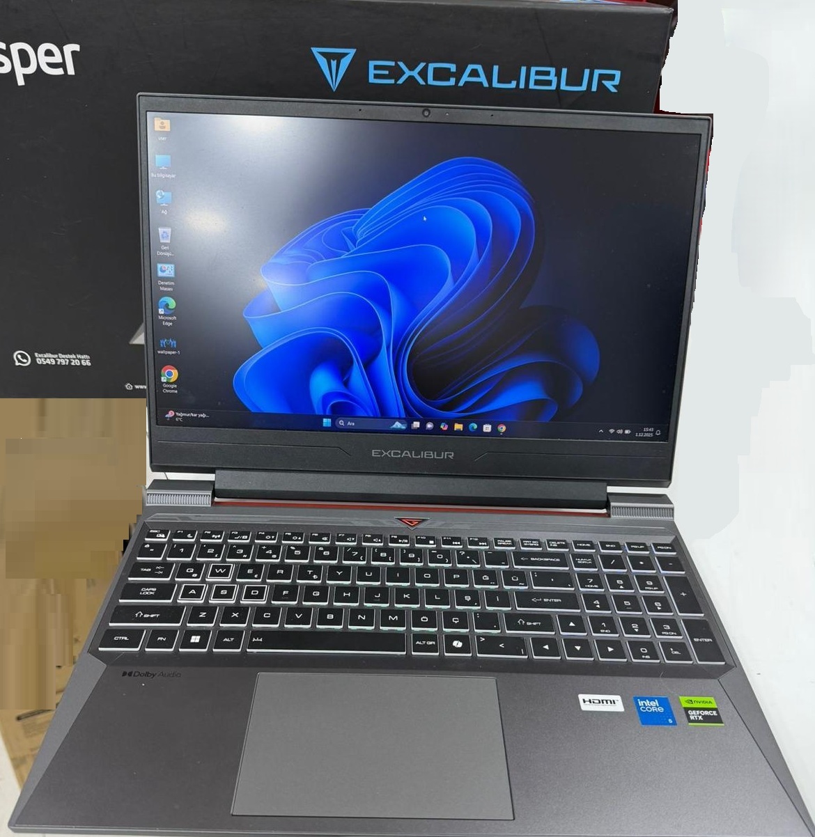 Format ve Temiz Kurulum Nedir? Format ve temiz kurulum, bilgisayarınızın işletim sisteminin tamamen yeniden yüklenmesini ve gereksiz dosyaların temizlenmesini kapsayan bir hizmettir. HD Bilgisayar olarak, bilgisayarınızı sorunsuz ve hızlı çalışacak şekilde hazırlıyoruz. Format ve Temiz Kurulumun Önemi Zamanla bilgisayarlar yavaşlayabilir, virüsler ve hatalı yazılımlar sistem performansını düşürebilir. Profesyonel format ve temiz kurulum ile: İşletim sistemi hatasız yüklenir Gereksiz dosyalar temizlenir Bilgisayarın performansı artar Veri güvenliği sağlanır Yazılım ve sürücüler doğru şekilde yüklenir Format ve Temiz Kurulum Avantajları HD Bilgisayar ile format ve temiz kurulum yaptırarak: Bilgisayarınız ilk günkü hızına döner Virüs ve hatalı yazılımlar temizlenir Sistem kararlılığı sağlanır Güncel sürücüler ve yazılımlar kurulur Profesyonel destek ve danışmanlık alınır HD Bilgisayar Format ve Temiz Kurulum Hizmeti Hizmetimiz kapsamlıdır: Mevcut verilerin yedeklenmesi İşletim sisteminin güvenli şekilde yeniden kurulması Gerekli yazılım ve sürücülerin yüklenmesi Performans testleri ve sistem optimizasyonu Düzenli bakım ve destek hizmetleri Daha fazla bilgi için 👉 Hizmetlerimiz sayfasını ziyaret edebilirsiniz. Format ve Temiz Kurulum Ne Zaman Yapılmalı? Bilgisayarınız yavaş çalışıyorsa, sık sık donuyorsa veya sistem hataları alıyorsanız format ve temiz kurulum hizmeti almalısınız. Profesyonel kurulum ile bilgisayarınız güvenli, hızlı ve sorunsuz çalışır. Sonuç olarak, format ve temiz kurulum, bilgisayarınızın performansını artıran, hataları ortadan kaldıran ve kullanım deneyimini iyileştiren temel bir hizmettir. HD Bilgisayar ile bilgisayarınızı güvenle kullanabilirsiniz. Görsel alt metin önerisi: “format ve temiz kurulum bilgisayar” “bilgisayar performans artırma”